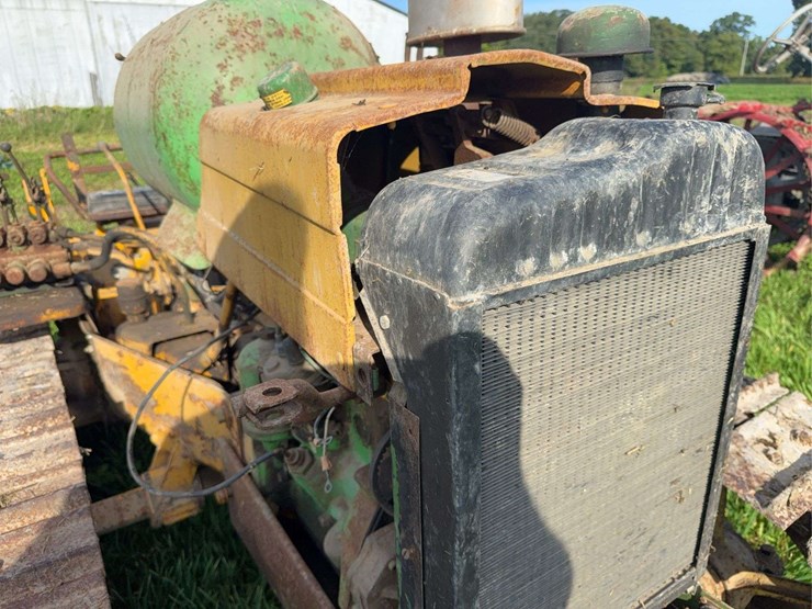 john-deere-420c-image-16