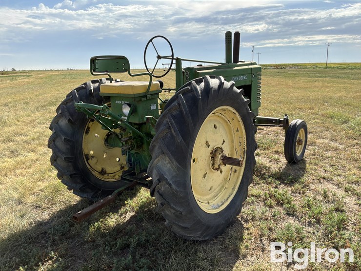 1952-john-deere-model-a-image-5