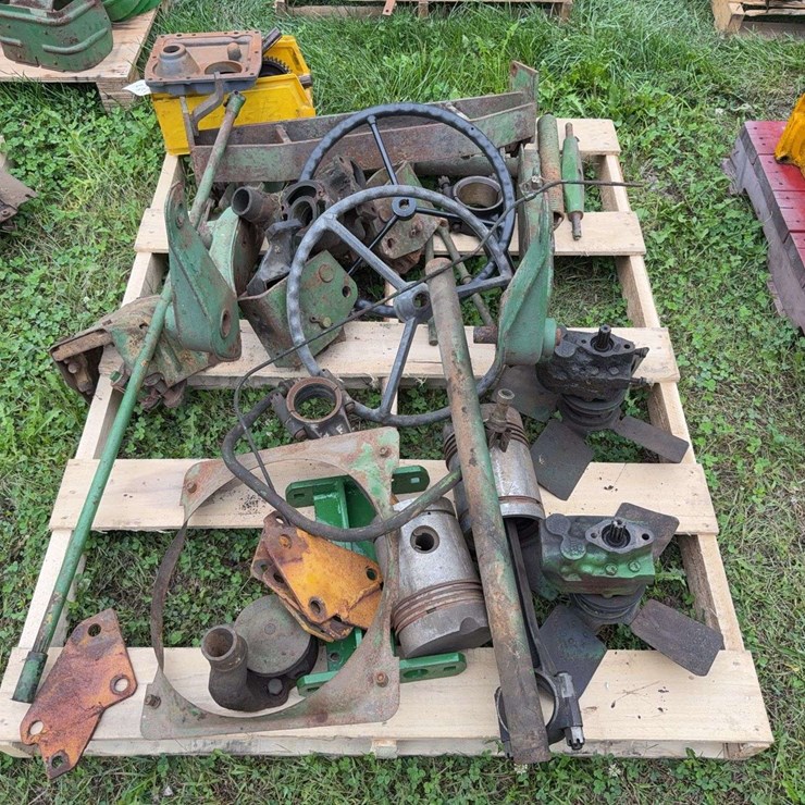 John Deere Dubuque Hitch & Assorted Parts