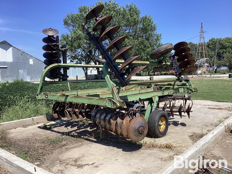 john-deere-20-image-5