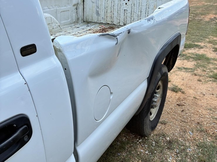 2002-chevrolet-2500-image-6