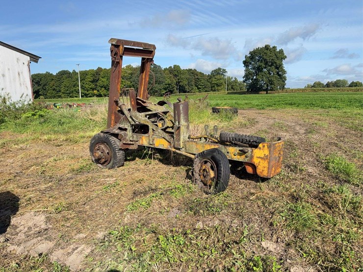 john-deere-holt-fork-lift-image-1