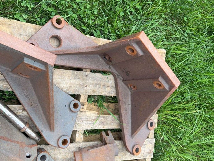 john-deere-dubuque-high-crop-hitch-parts-image-2