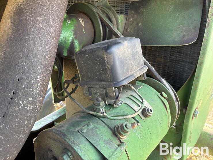 1952-john-deere-model-a-image-17
