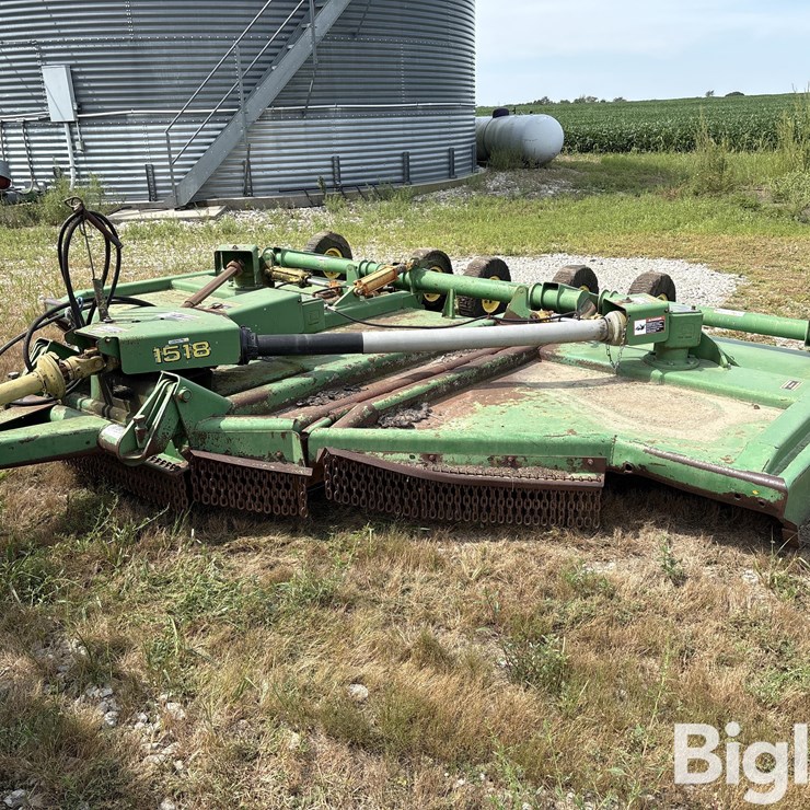 JOHN DEERE 1518