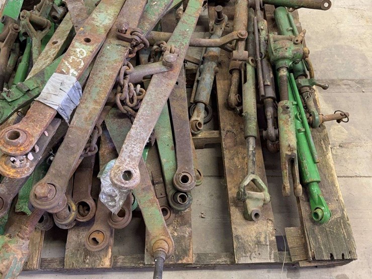 john-deere-dubuque-3-point-hitch-parts-image-5
