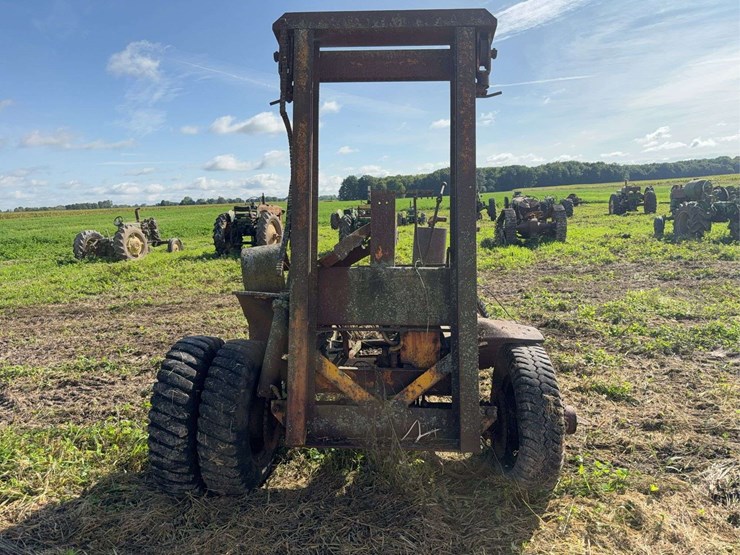 john-deere-holt-fork-lift-image-8