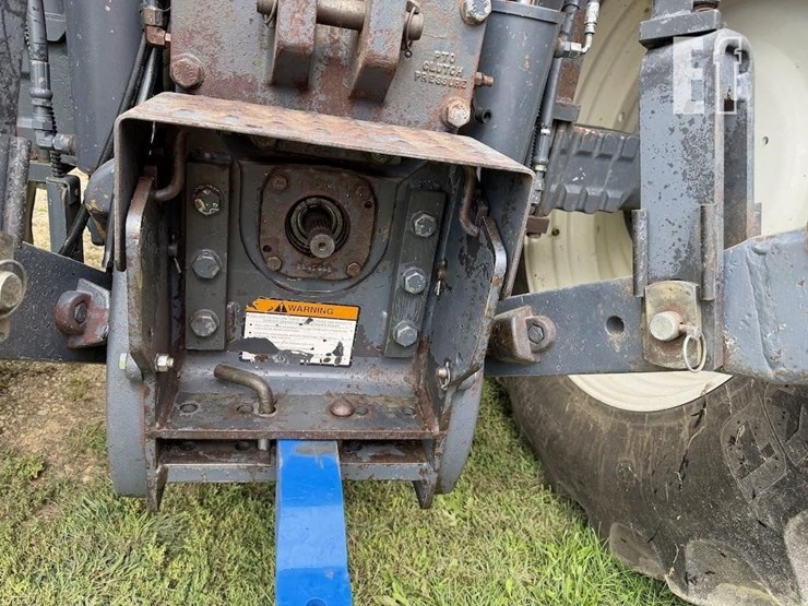 ford-8670-image-8