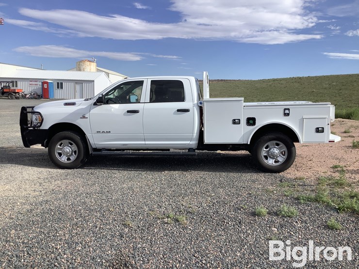 2022-dodge-3500-image-8