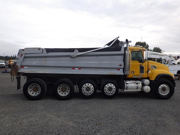 2007-mack-cv713-granite-5-axle-dump-truck-image-6