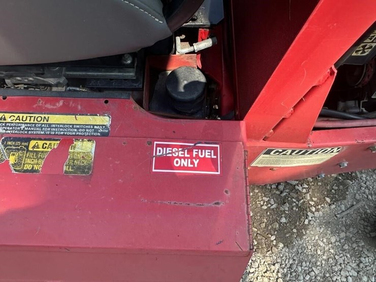 toro-groundsmaster-322d-image-10