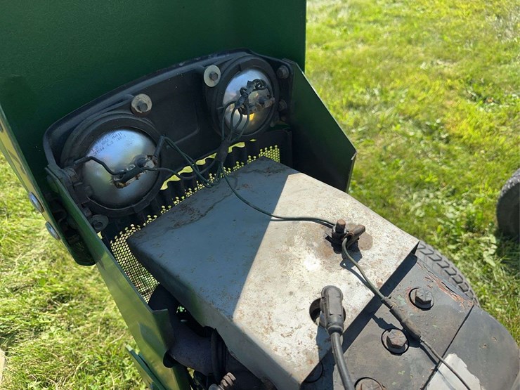 john-deere-140-image-14