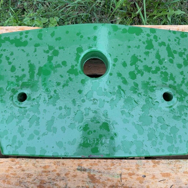 John Deere Front Weight M2547T