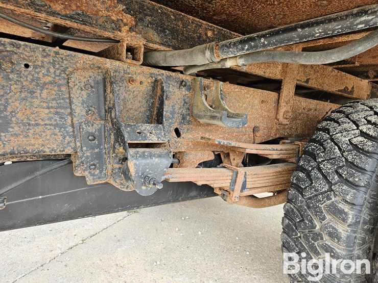 2006-chevrolet-silverado-3500-image-17
