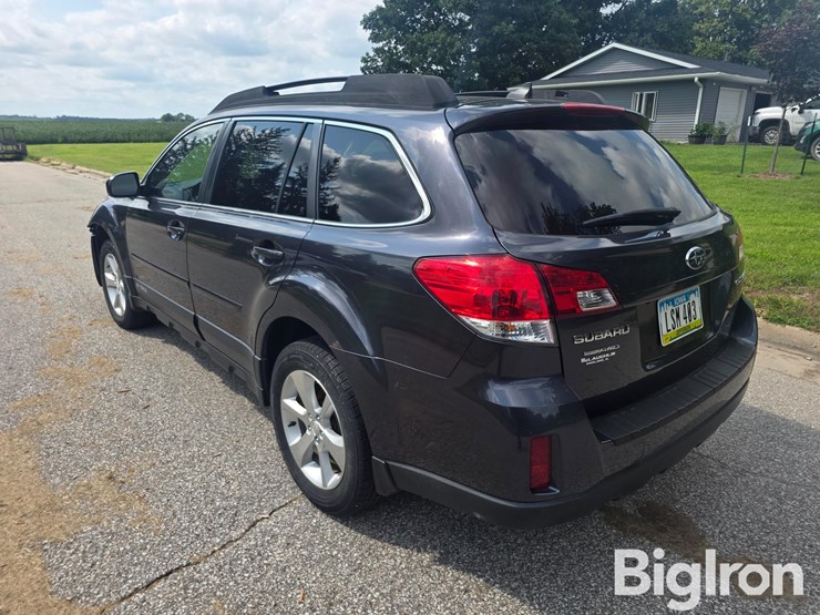 2013-subaru-outback-image-7