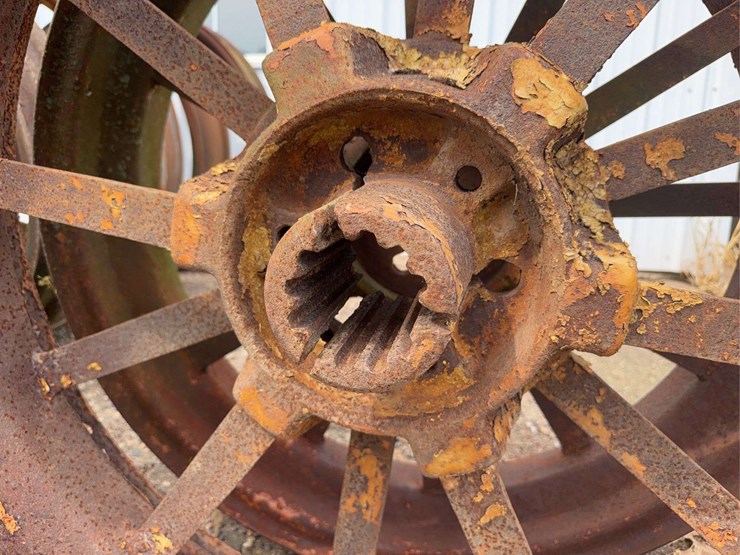 john-deere-12-image-6