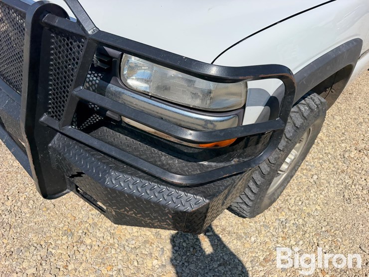 2002-gmc-sierra-2500-image-11