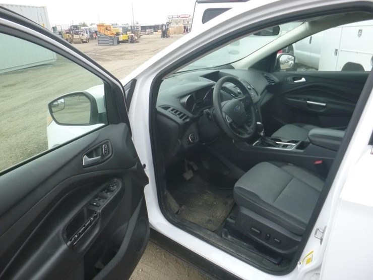 2017-ford-escape-image-5