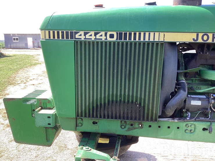 1982-john-deere-4440-image-16