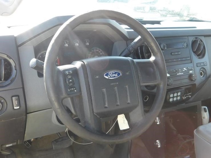 2011-ford-f250-image-23