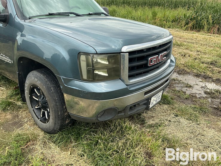 2009-gmc-1500-image-11