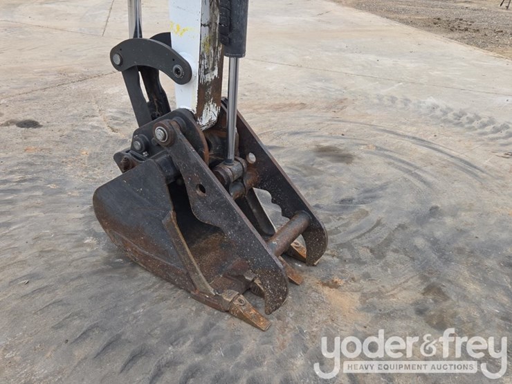 2022-bobcat-e35i-image-21