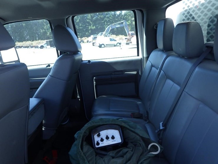 2011-ford-f550-image-54