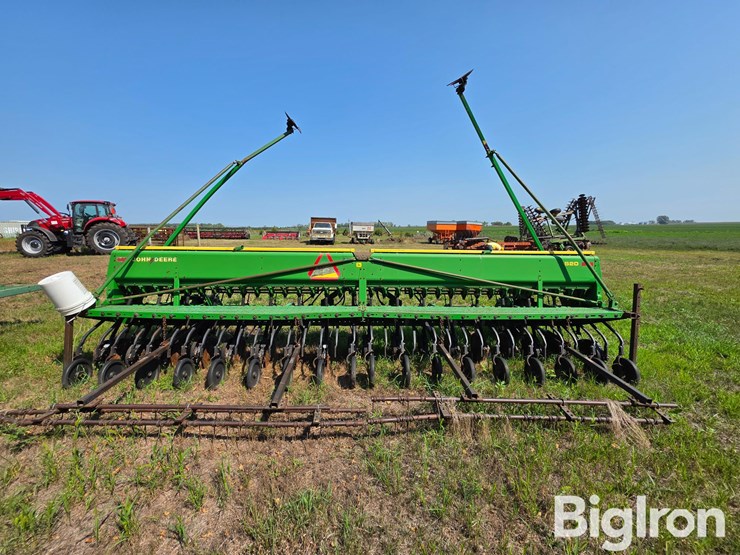 john-deere-520-image-6