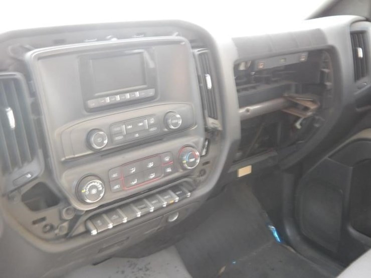 2015-gmc-sierra-3500-image-34