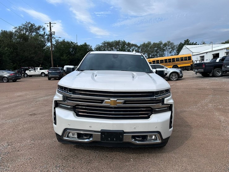 2020-chevrolet-1500-image-8