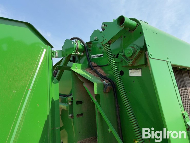 2014-john-deere-569-image-16
