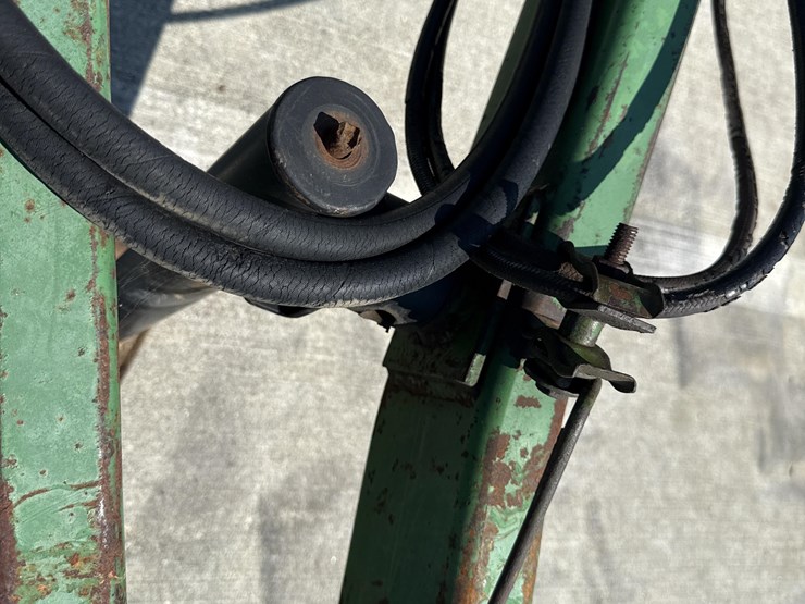 john-deere-714-image-12
