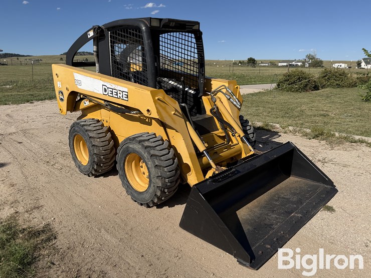 john-deere-325-image-3