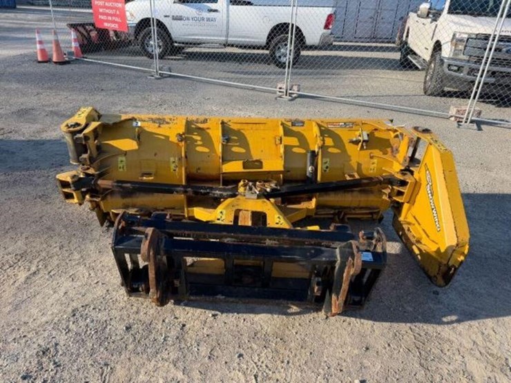 deere-244j-image-4