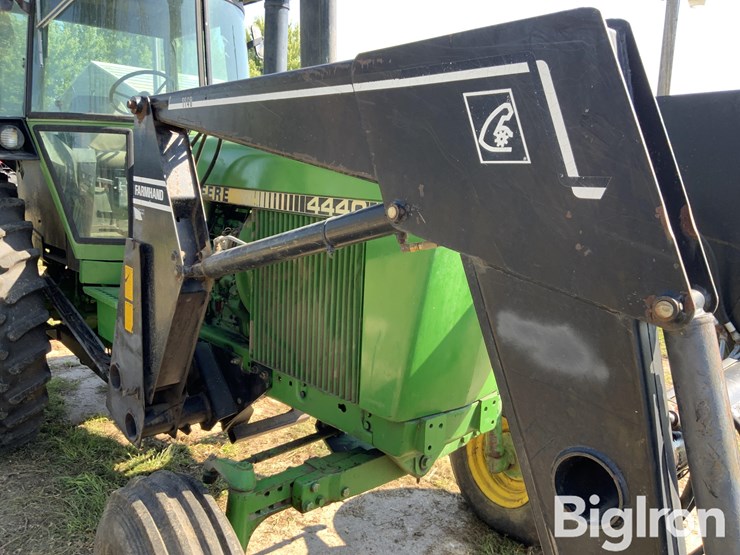 1980-john-deere-4440-image-16