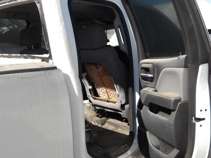 2015-gmc-sierra-3500-image-27