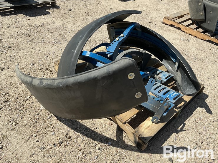 ford-8240-image-5