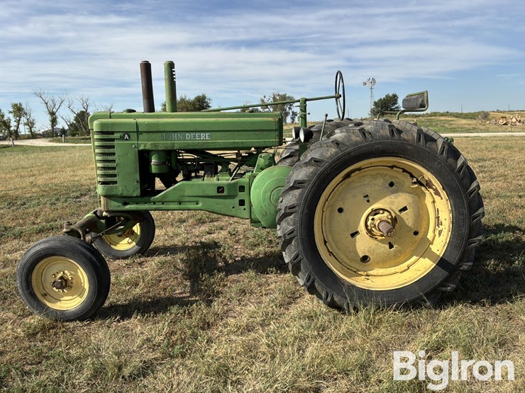 1952-john-deere-model-a-image-8