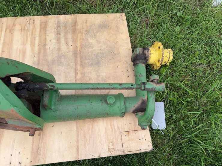 john-deere-60-image-3