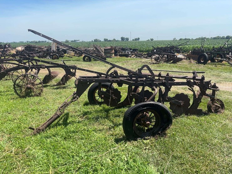 john-deere-14-image-1