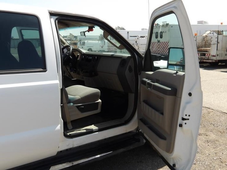 2008-ford-f250-image-16