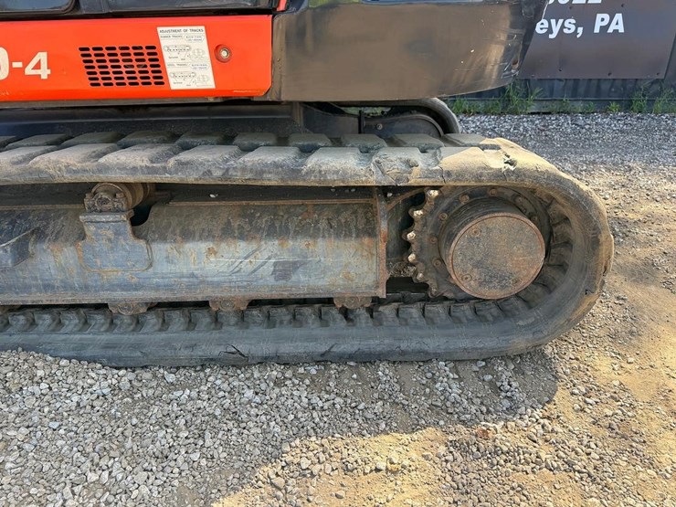 2014-kubota-kx080-4-image-16