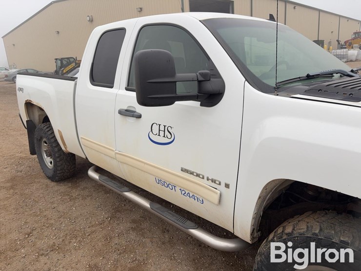 2009-chevrolet-silverado-2500-image-14