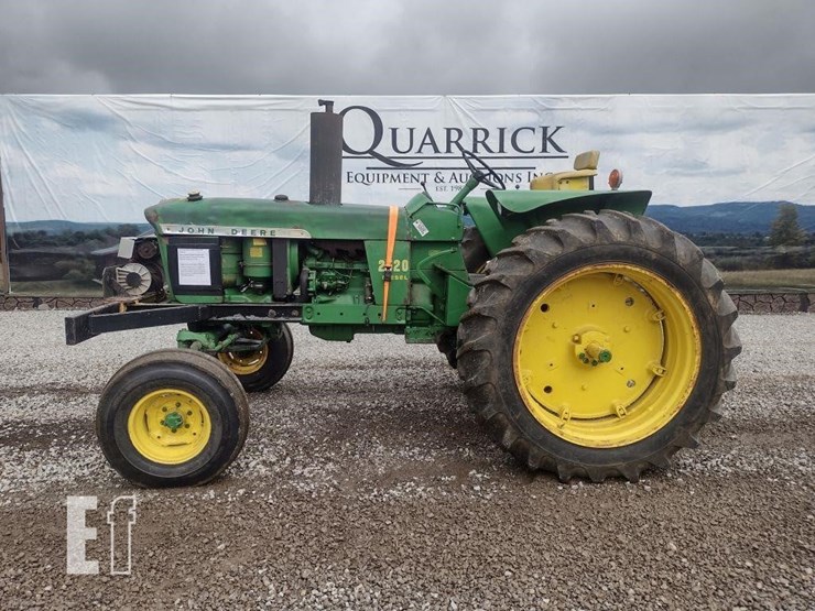 john-deere-2520-image-1