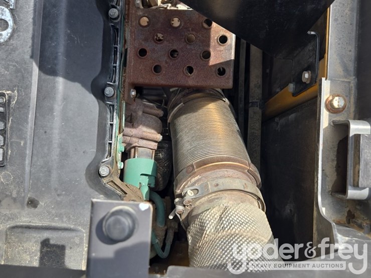 2015-volvo-ec350el-image-53