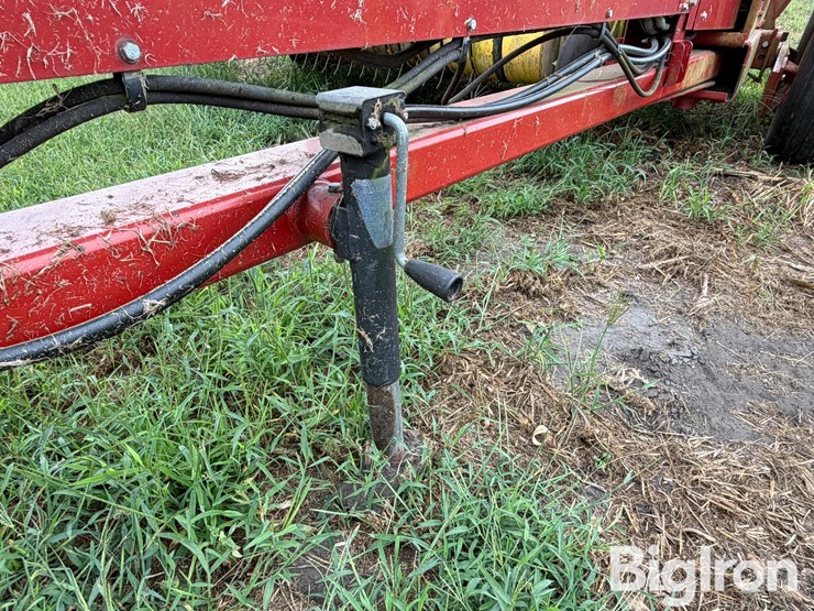 2012-new-holland-fp230-image-16