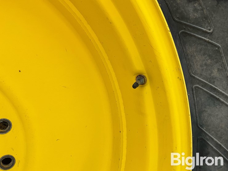john-deere-4830-image-10