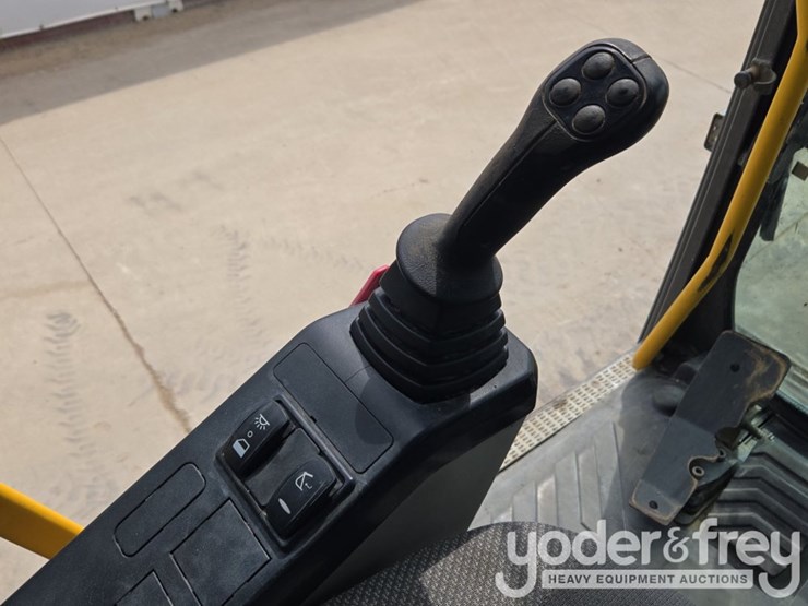 2015-volvo-ec350el-image-72