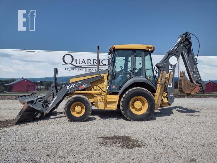 2010-deere-310sj-image-1