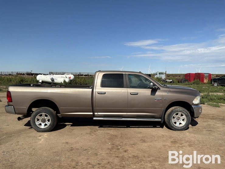 2010-dodge-ram-3500-image-4